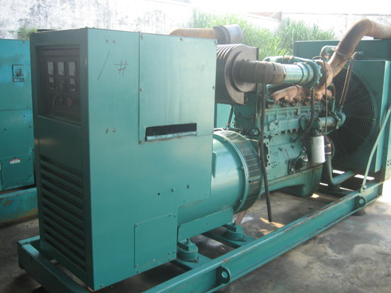 龙陵租赁发电机- 发电机碳刷磨损的原因是什么