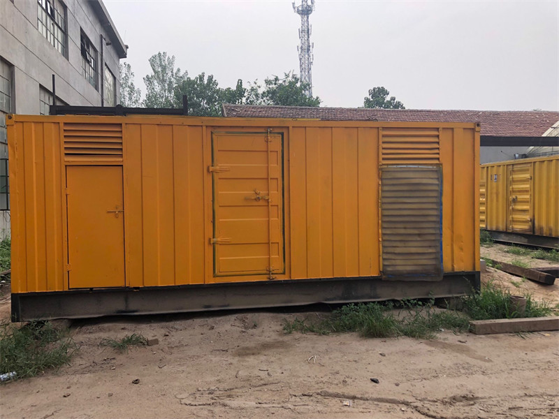 龙陵柴油发电机如何判断新机油是否已经完全充满机油滤清器？