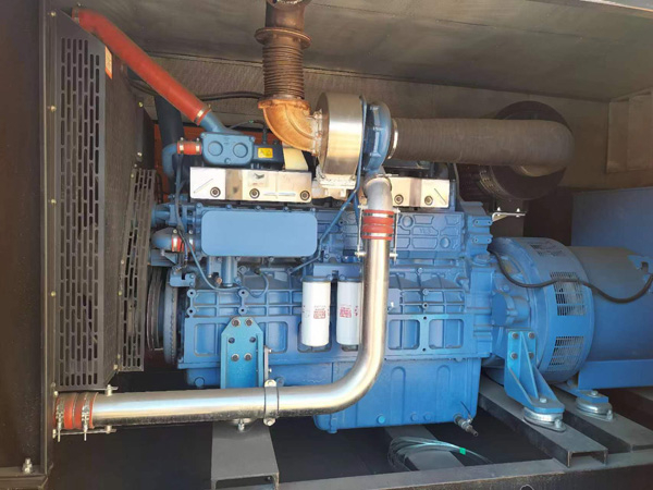 龙陵柴油发电机组一般有几种电压输出？