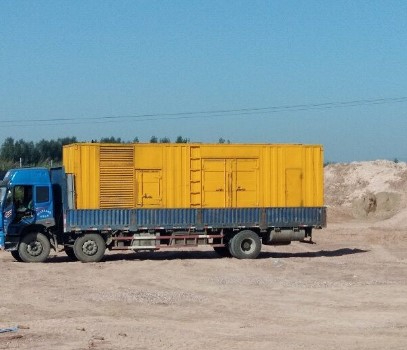 龙陵发电机出租如何判断柴油发电机冷却液是否需要更换？