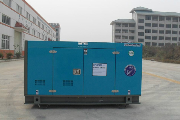 龙陵发电机租赁发电机组的换季保养注意事项