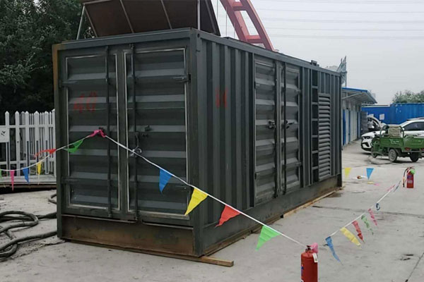 龙陵发电机租赁空气滤清器多久更换一次？