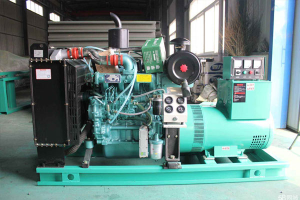 龙陵如何判断机油是否需要更换？