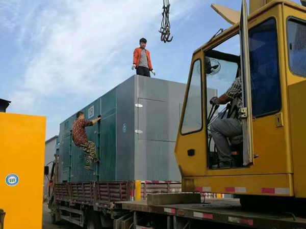 龙陵更换水冷式机油散热器密封件的操作流程是怎样的？